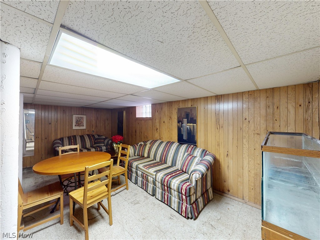 10321 Dove Avenue Cleveland OH 44105