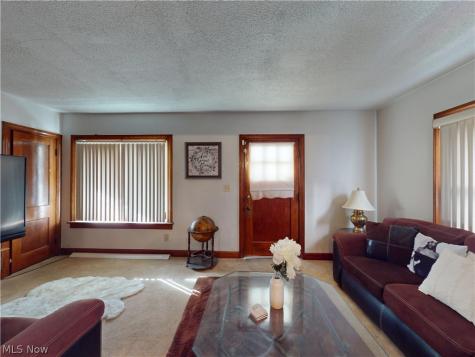 10321 Dove Avenue Cleveland OH 44105