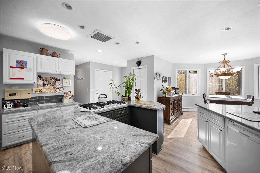 10885 Scranton Woods Trail Newbury OH 44065