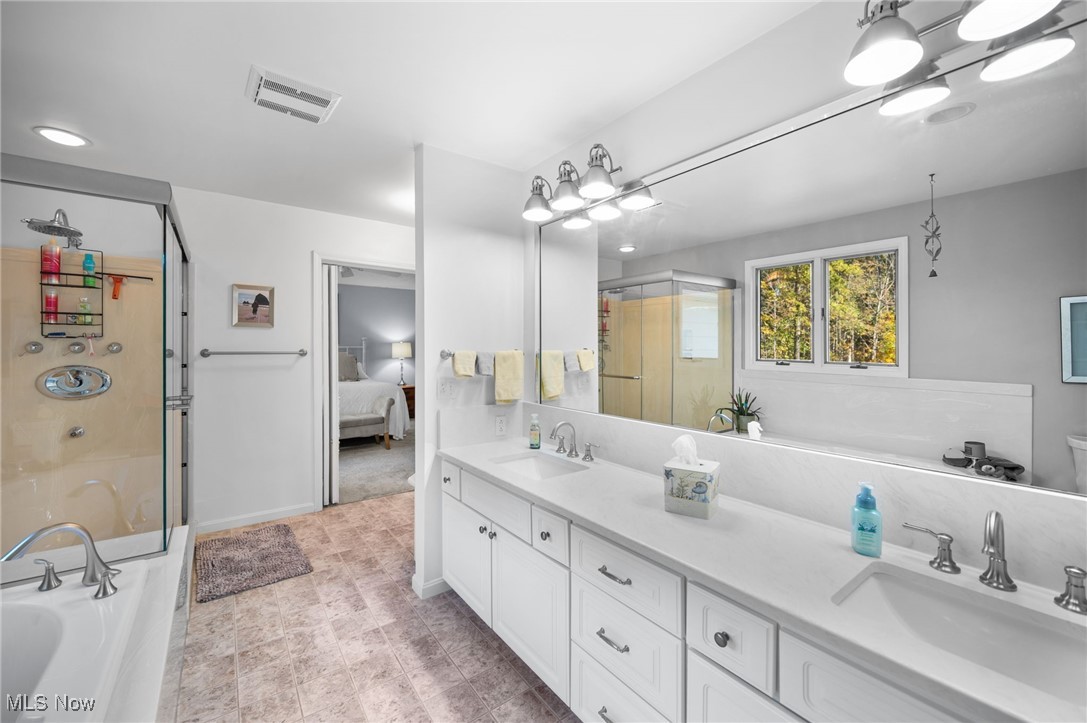 10885 Scranton Woods Trail Newbury OH 44065