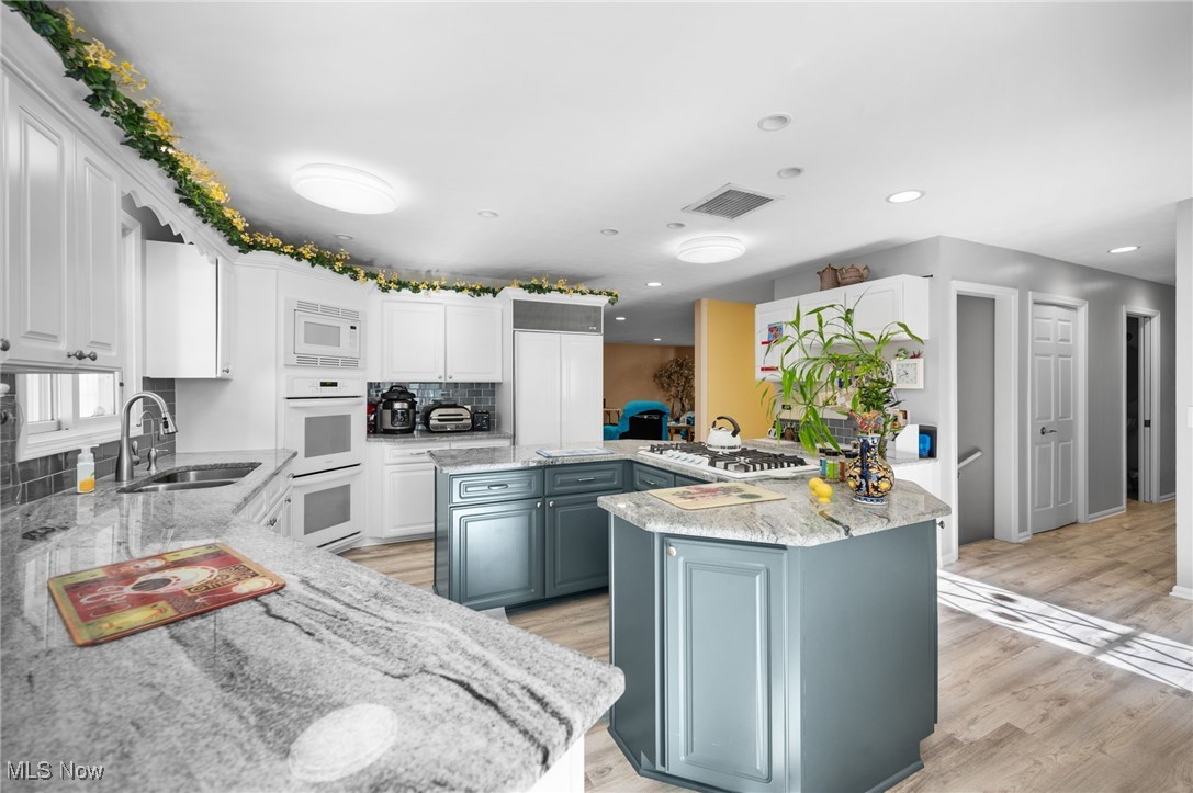 10885 Scranton Woods Trail Newbury OH 44065