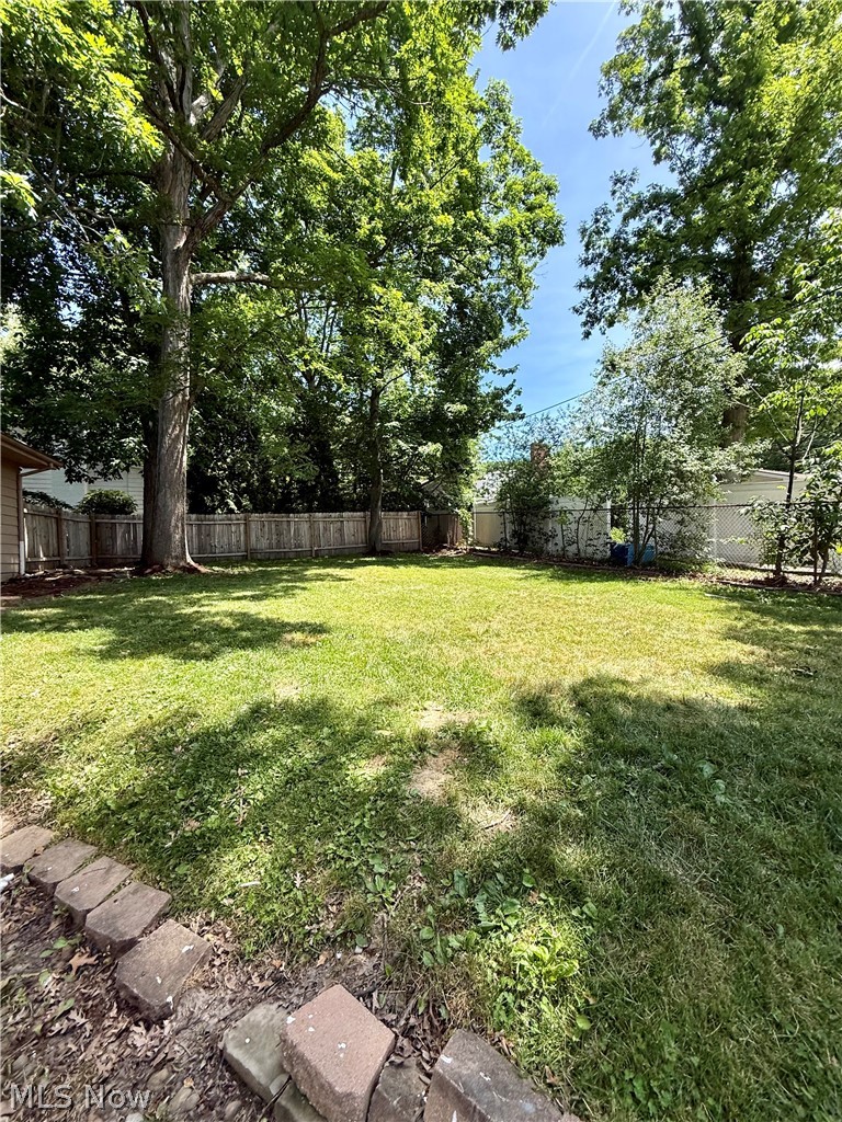 8524 Sleepy Hollow Drive NE Warren OH 44484