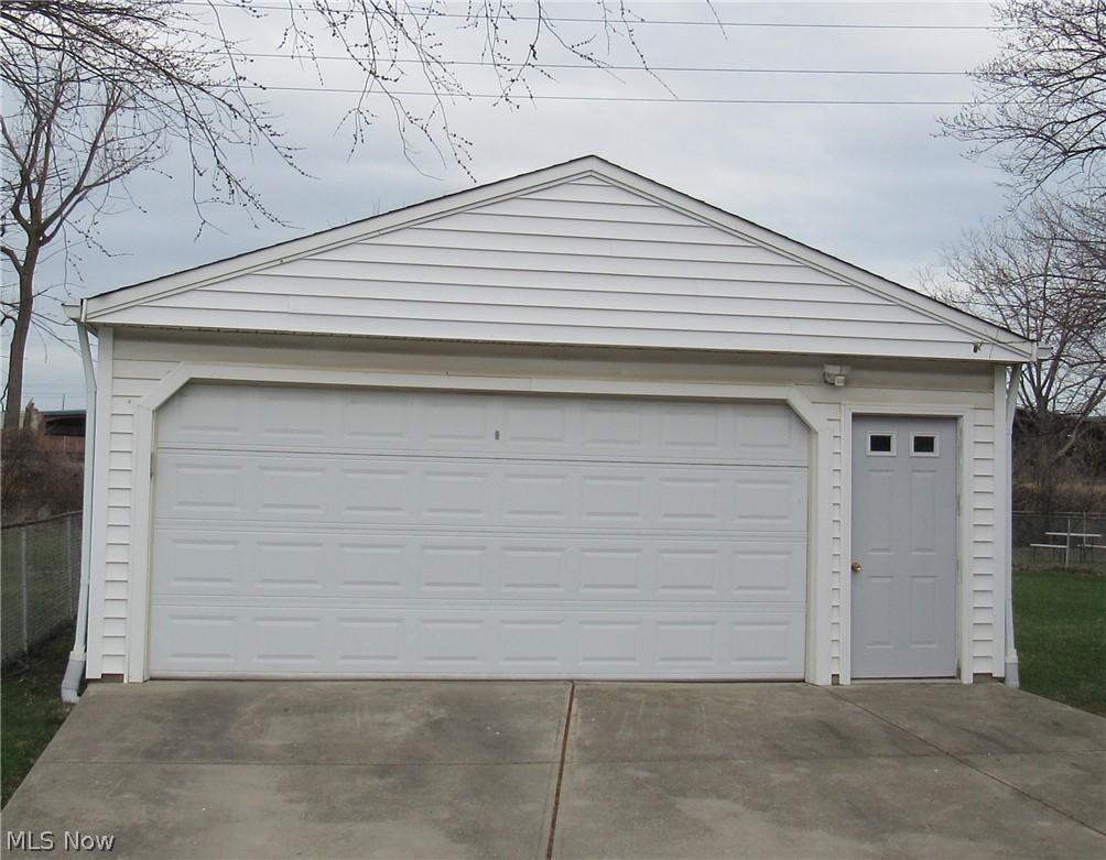 6176 Sylvia Drive Brook Park OH 44142