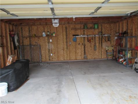 6176 Sylvia Drive Brook Park OH 44142