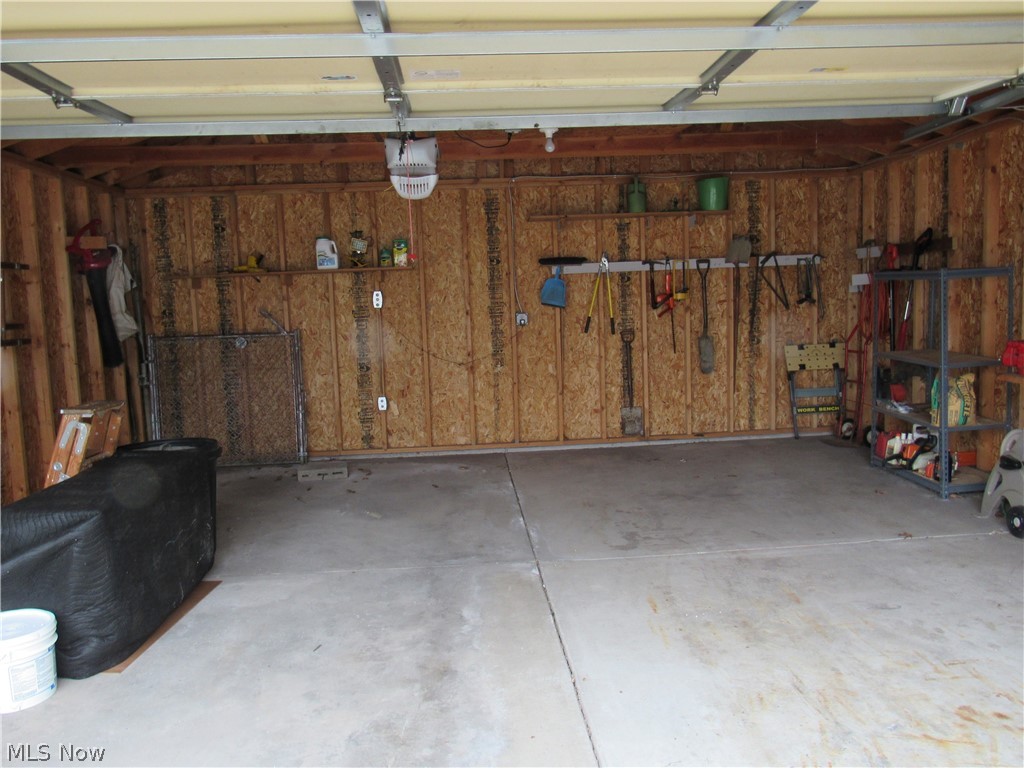 6176 Sylvia Drive Brook Park OH 44142