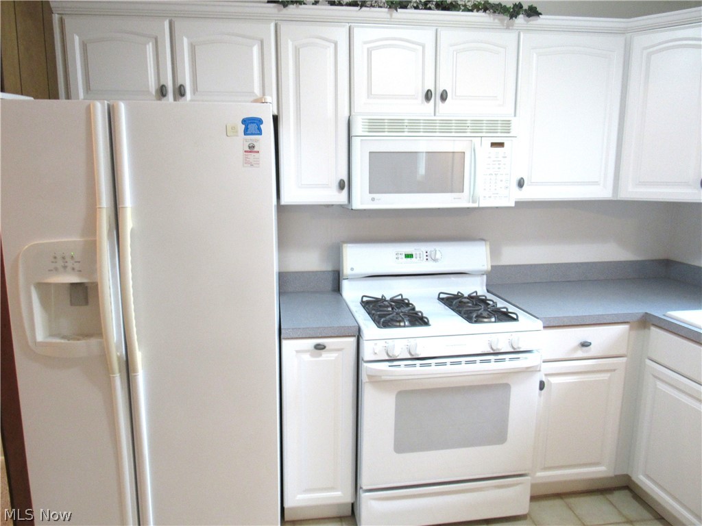 6176 Sylvia Drive Brook Park OH 44142