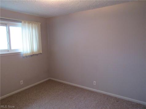 6176 Sylvia Drive Brook Park OH 44142