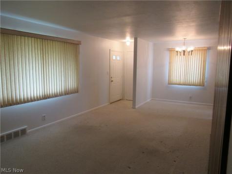 6176 Sylvia Drive Brook Park OH 44142
