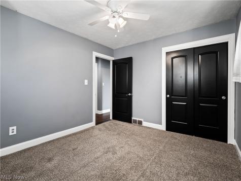 19506 Marwood Avenue Cleveland OH 44135