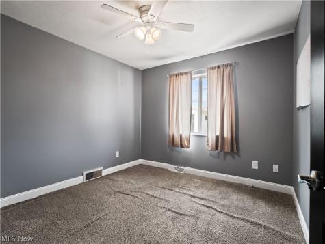 19506 Marwood Avenue Cleveland OH 44135