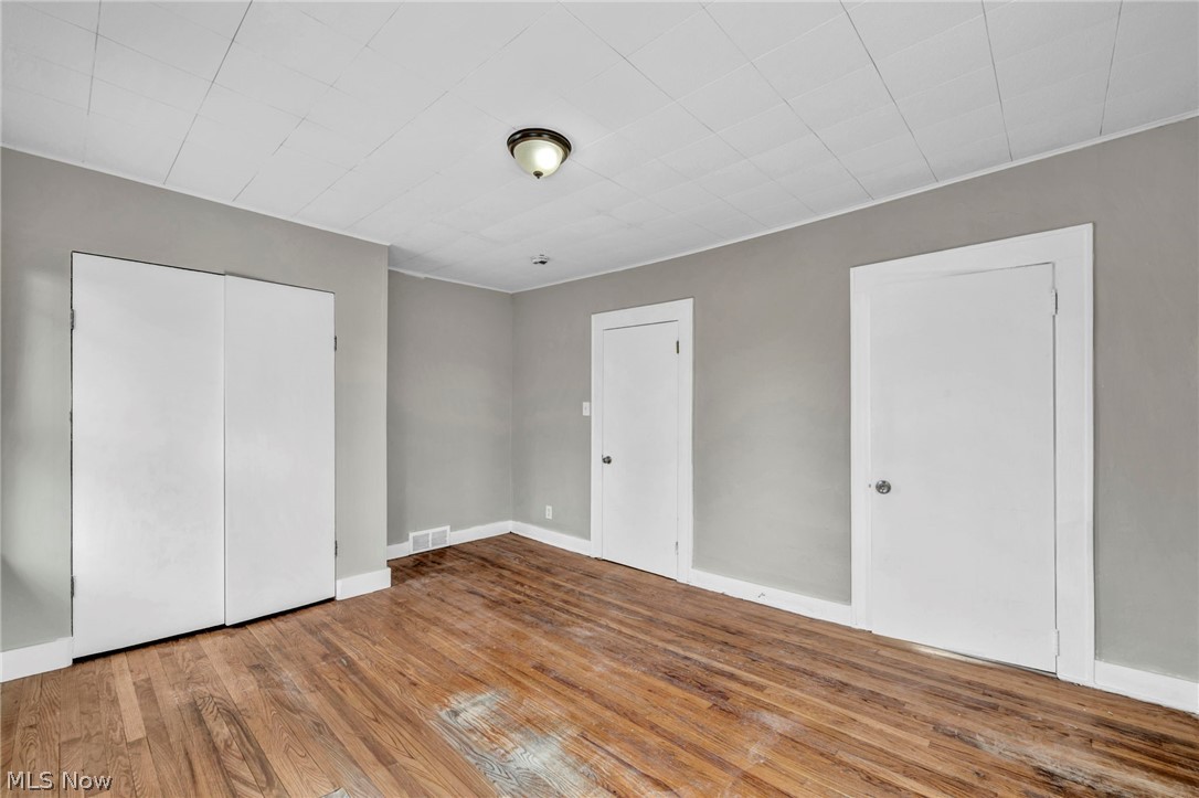 18526 Underwood Avenue Cleveland OH 44119