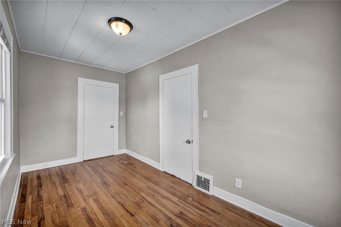 18526 Underwood Avenue Cleveland OH 44119