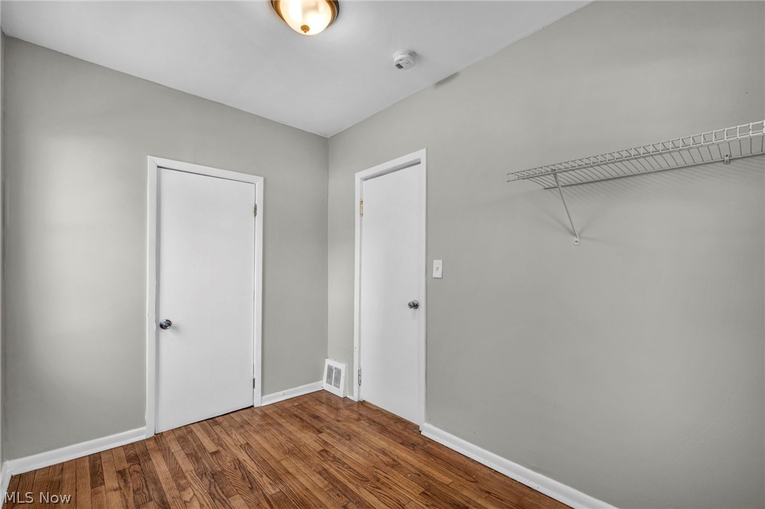 18526 Underwood Avenue Cleveland OH 44119