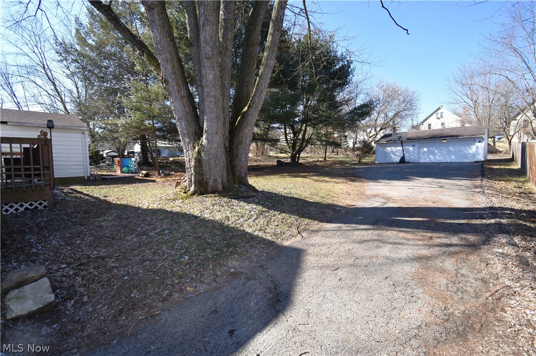 29 Stewart Street Struthers OH 44471