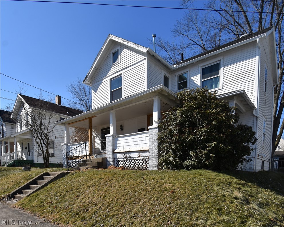 29 Stewart Street Struthers OH 44471