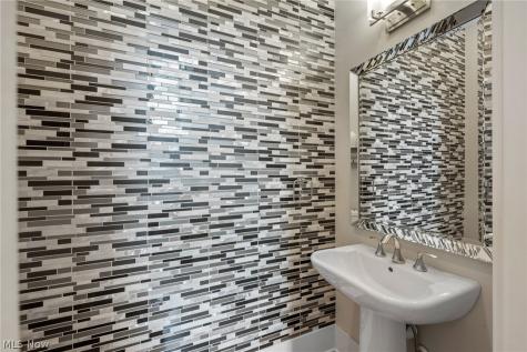 435 Dunwoody Drive Aurora OH 44202