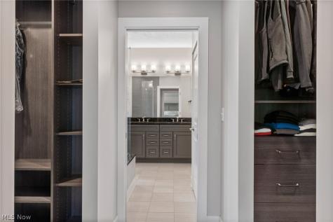 435 Dunwoody Drive Aurora OH 44202