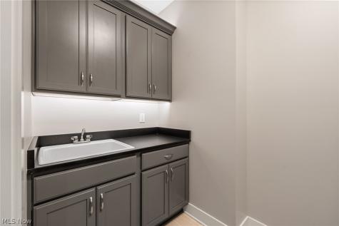 435 Dunwoody Drive Aurora OH 44202