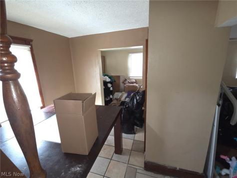 14812 Westropp Avenue Cleveland OH 44110