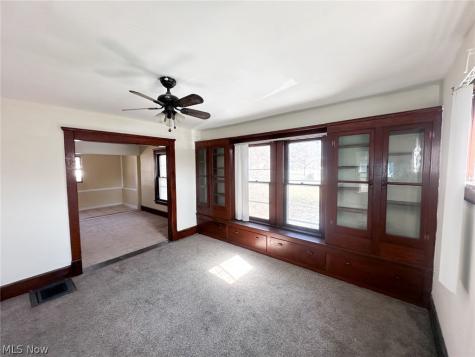 14812 Westropp Avenue Cleveland OH 44110