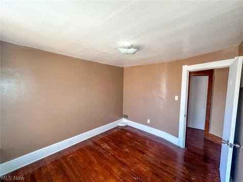 14812 Westropp Avenue Cleveland OH 44110