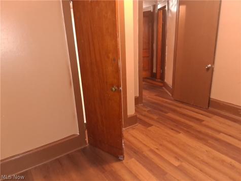 14812 Westropp Avenue Cleveland OH 44110