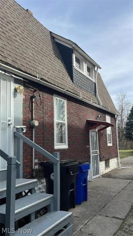 14812 Westropp Avenue Cleveland OH 44110