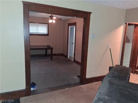 14812 Westropp Avenue Cleveland OH 44110