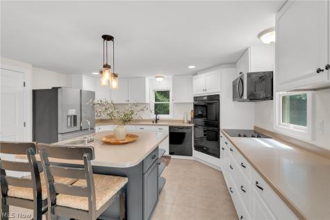 155 Cheyenne Trail Malvern OH 44644