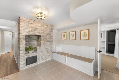 155 Cheyenne Trail Malvern OH 44644