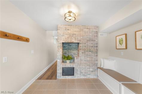155 Cheyenne Trail Malvern OH 44644