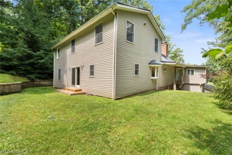 155 Cheyenne Trail Malvern OH 44644