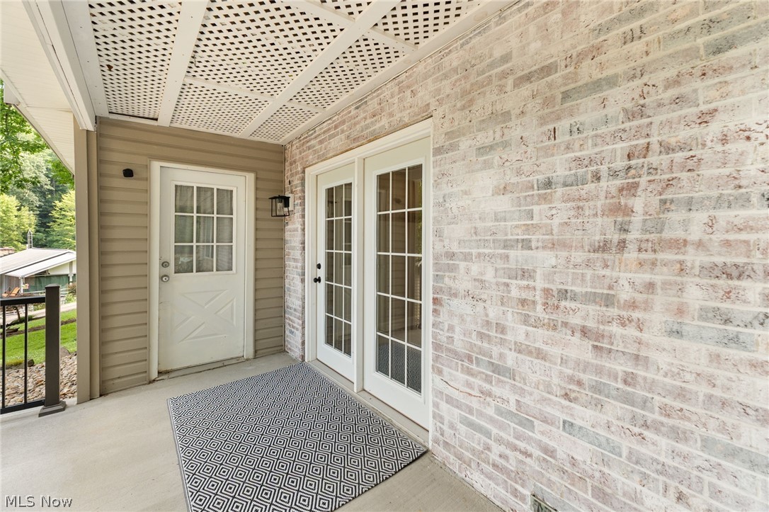 155 Cheyenne Trail Malvern OH 44644