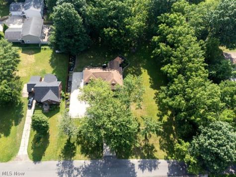 3400 NE Beverly Avenue Canton OH 44714