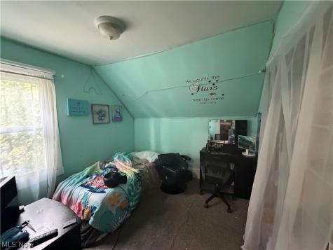 3930 Poe Avenue Cleveland OH 44109
