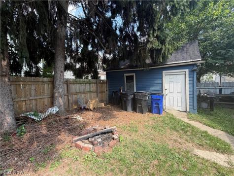 3930 Poe Avenue Cleveland OH 44109