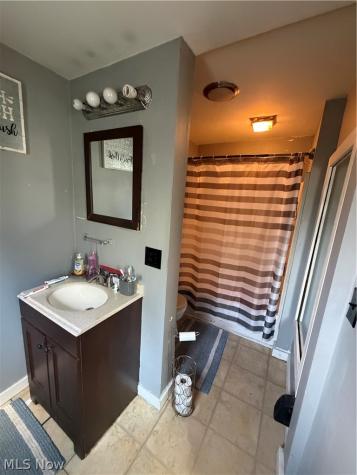 3930 Poe Avenue Cleveland OH 44109