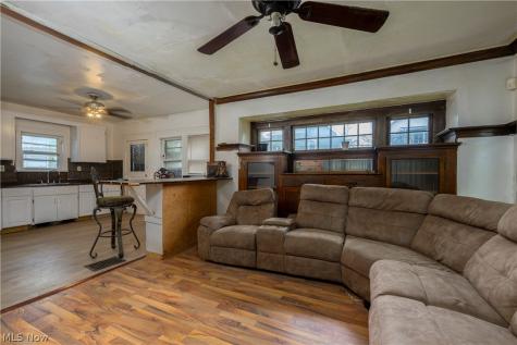 12521 Arlington Avenue Cleveland OH 44108