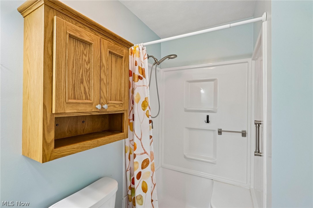 1081 Madrid Drive Akron OH 44313