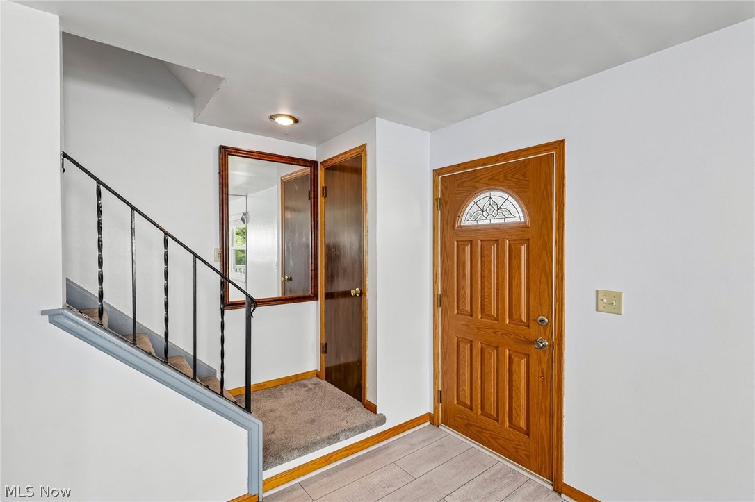 1081 Madrid Drive Akron OH 44313