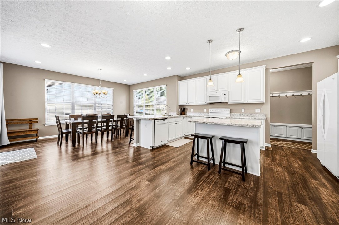 12169 Edgehill Oval Strongsville OH 44149
