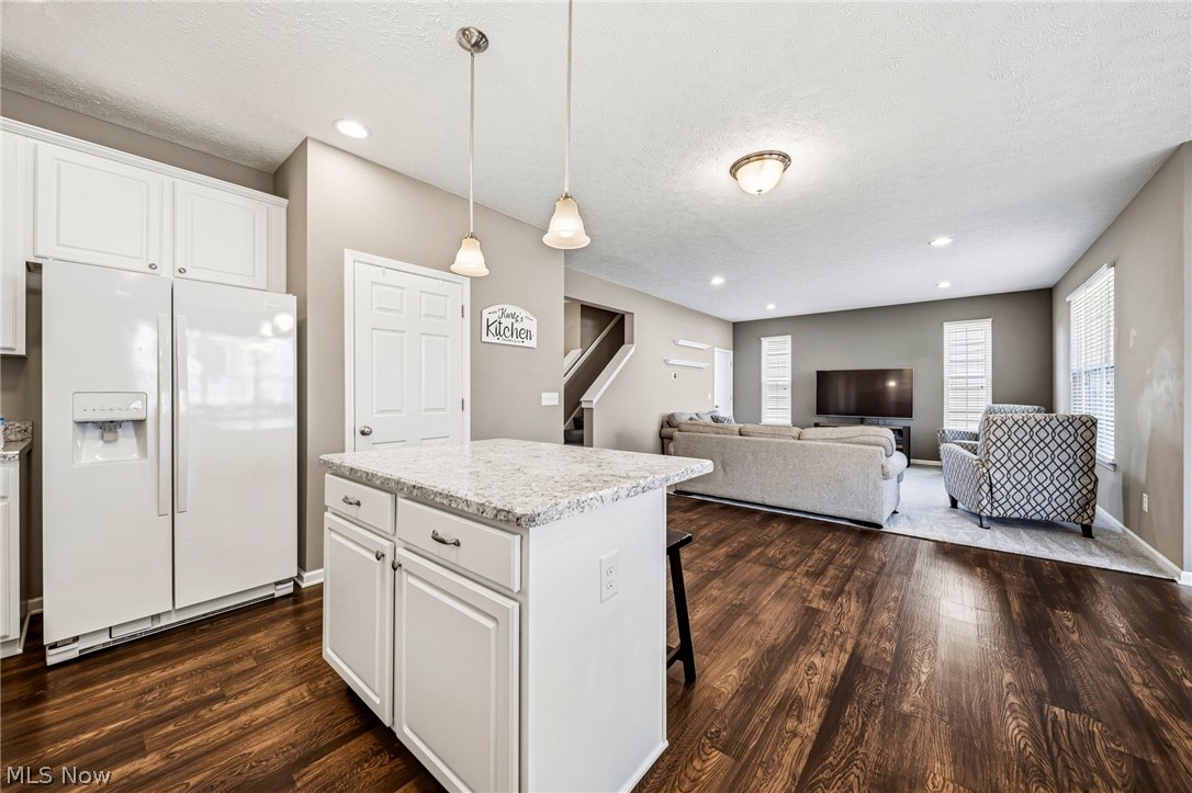 12169 Edgehill Oval Strongsville OH 44149