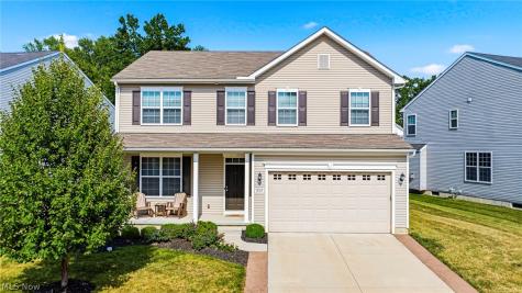 12169 Edgehill Oval Strongsville OH 44149
