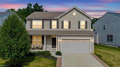 12169 Edgehill Oval Strongsville OH 44149