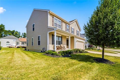 12169 Edgehill Oval Strongsville OH 44149