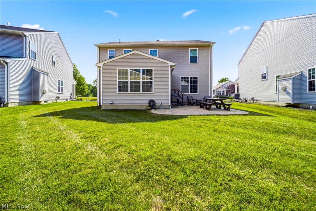 12169 Edgehill Oval Strongsville OH 44149