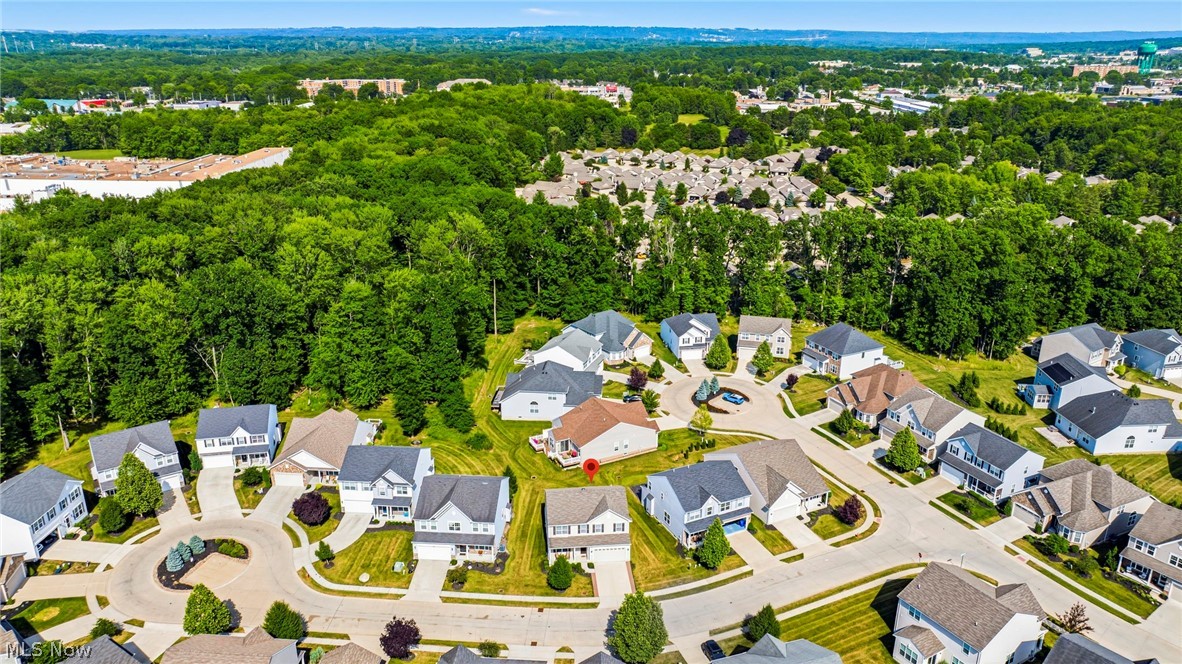 12169 Edgehill Oval Strongsville OH 44149