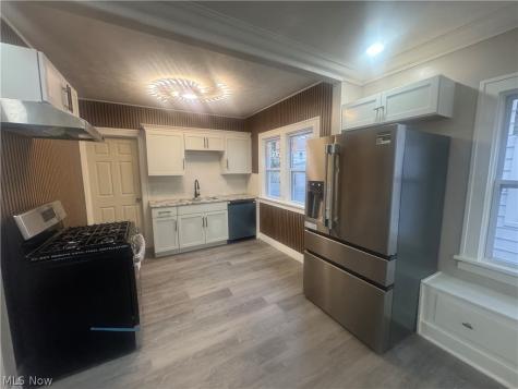 3582 W 126th Street Cleveland OH 44111
