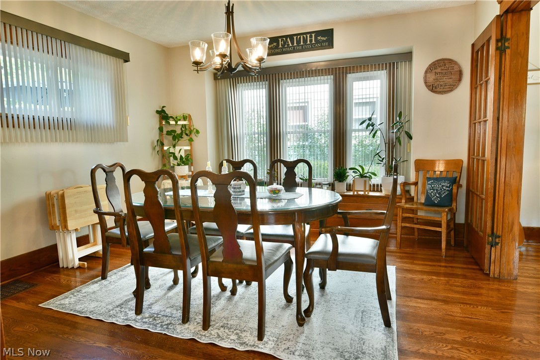 2076 Vernon Avenue NW Warren OH 44483