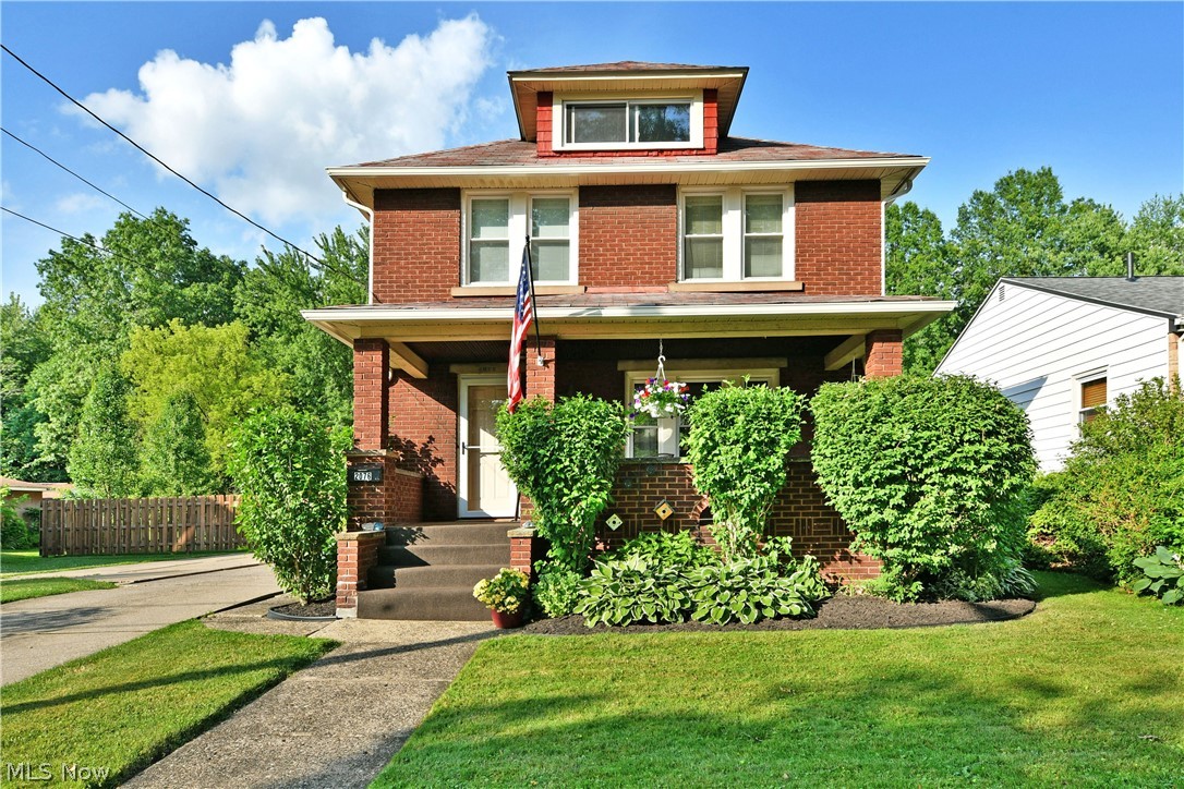 2076 Vernon Avenue NW Warren OH 44483